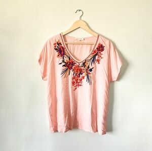 Solitaire for Anthropologie Pink Top with Floral Embroidery Sz M